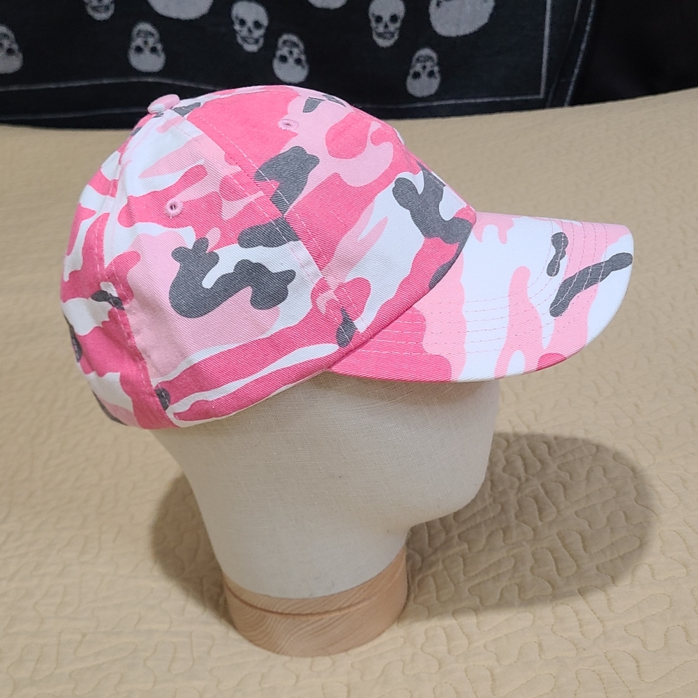 Pink Camo strapback hat - Picture 4 of 6